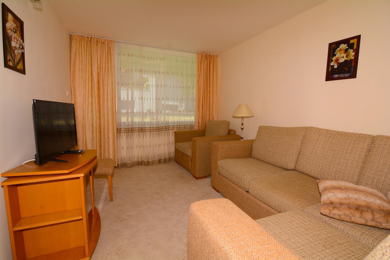 Hotel Diamond Balchik Luaran gambar